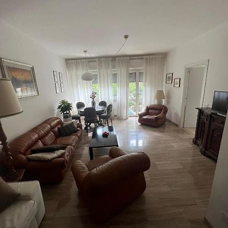 Da Emma E Carlo - Homy Apt. Tirano Eksteriør bilde