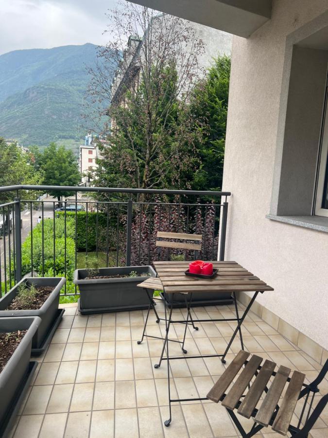 Da Emma E Carlo - Homy Apt. Tirano Eksteriør bilde