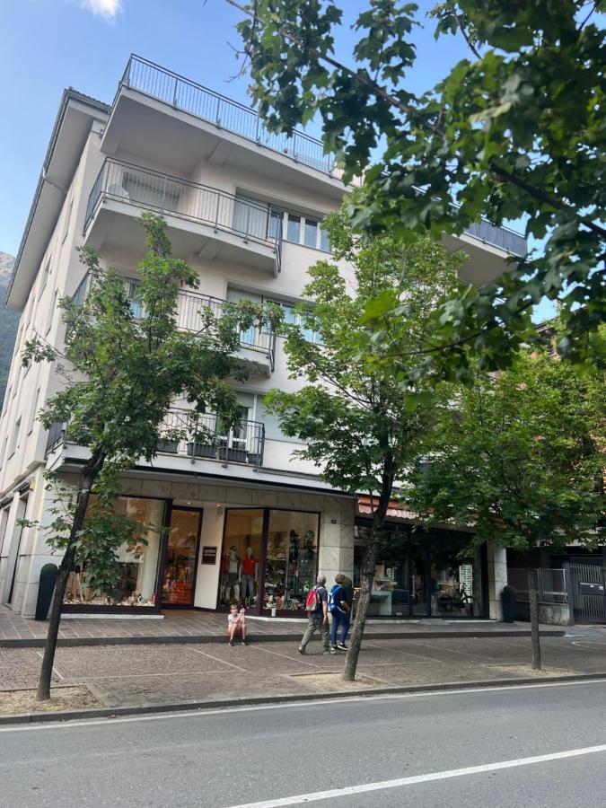 Da Emma E Carlo - Homy Apt. Tirano Eksteriør bilde